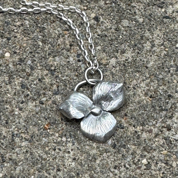 Hydrangea flower pendant