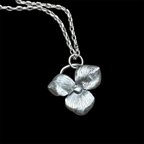 Hydrangea flower pendant