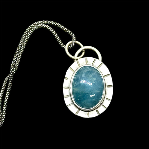 Aquamarine and sterling pendant