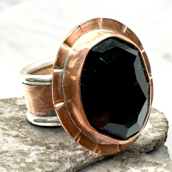 Black onyx, copper and silver ring