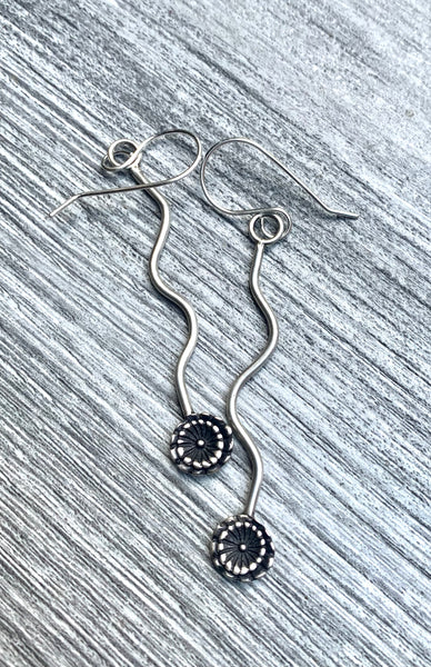 Sterling silver curvy flower earrings