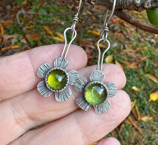 Peridot flower earrings