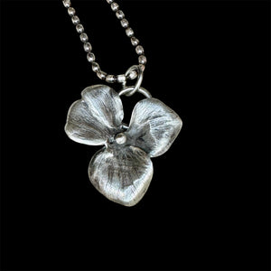 Hydrangea flower pendant