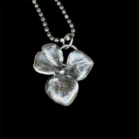 Hydrangea flower pendant