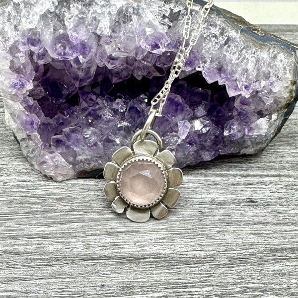 Rose quartz flower pendant
