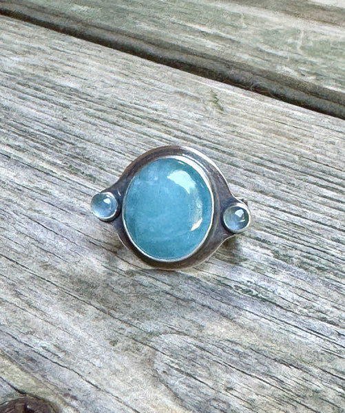 Aquamarine and silver ring