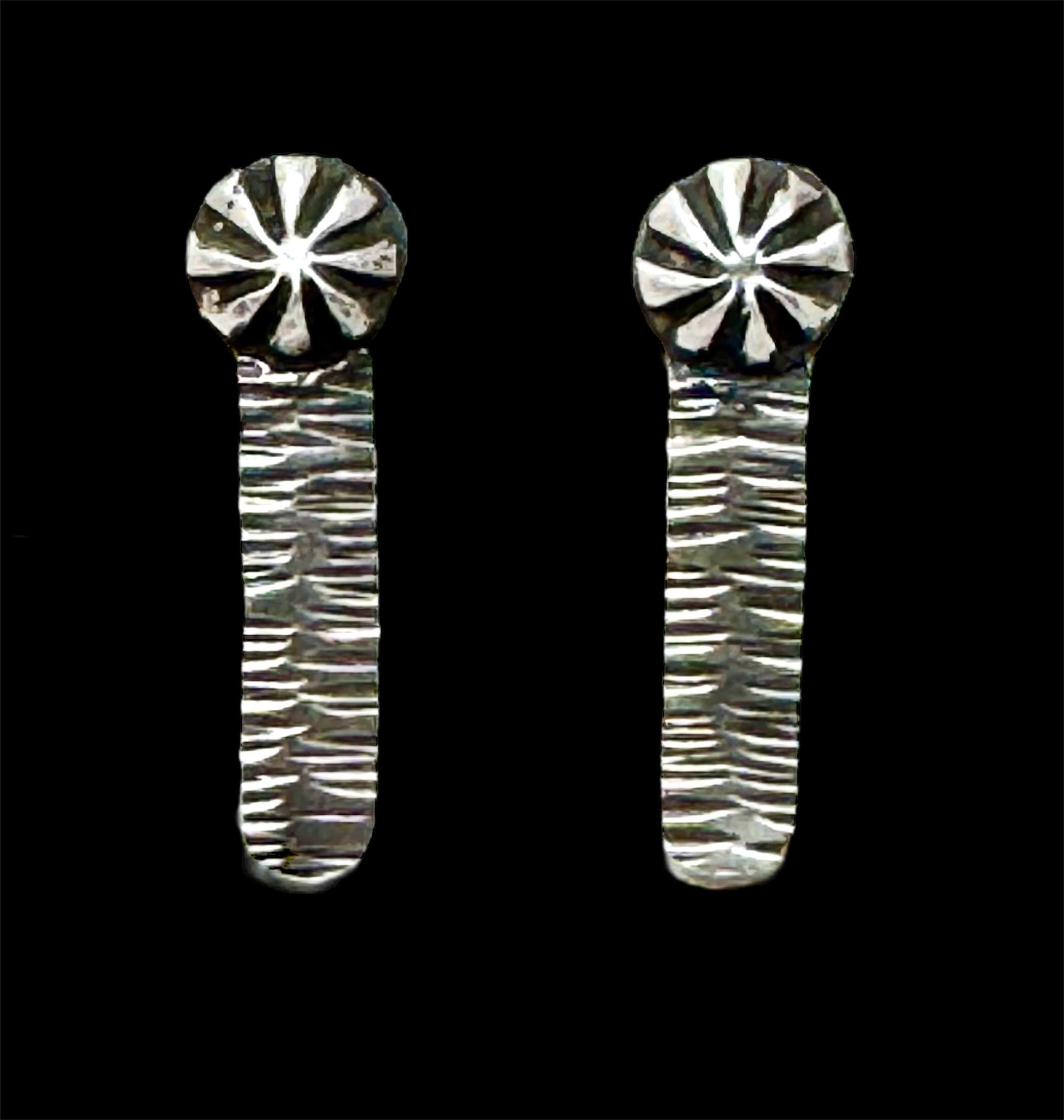 Sterling silver dot stick earrings