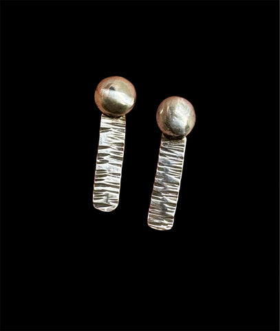 Sterling silver dot stick earrings