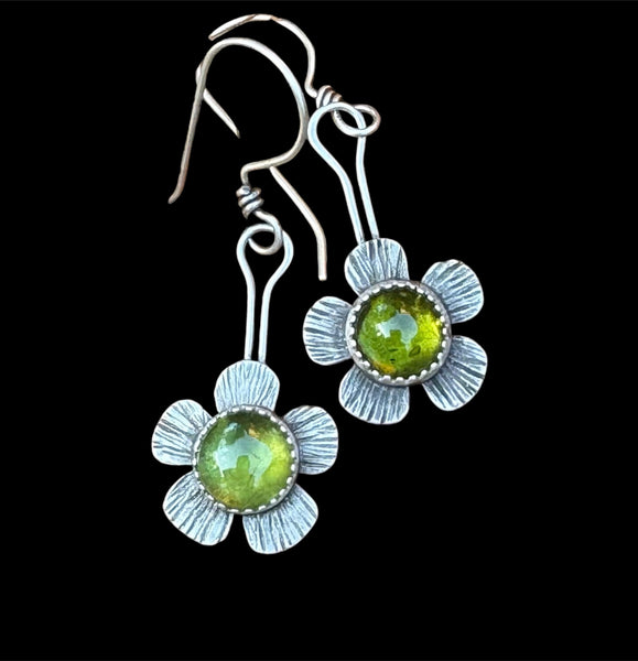 Peridot flower earrings