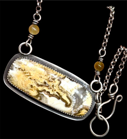 Regency Rose Plume agate silver pendant